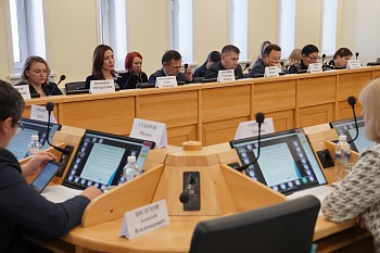Создание Центра лечения редких заболеваний в ИГОДКБ поддержали депутаты Законодательного Собрания Иркутской области
